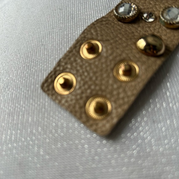 Necklace and two bracelets and a skull scarf - Picture 10 of 16